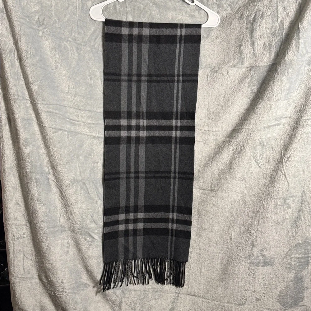 Enzo Mantovani Wool Cashmere Scarf black and‎ gray classic quality